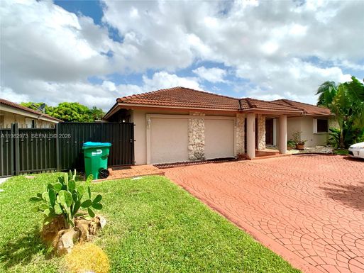 15529 SW 69th Ter Side, Miami FL 33193