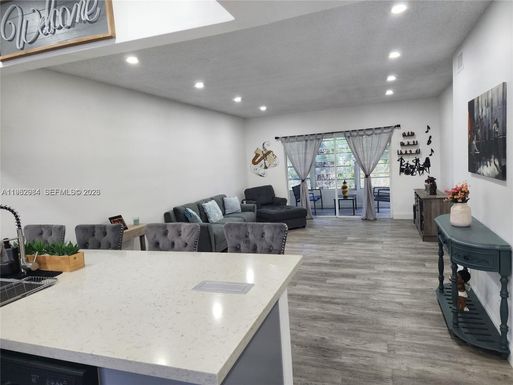 7605 NW 4th Pl # 206, Margate FL 33063