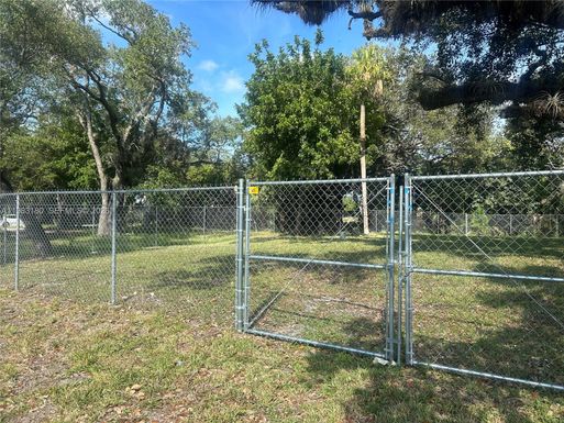 2551 SW 36th St, Dania Beach FL 33312