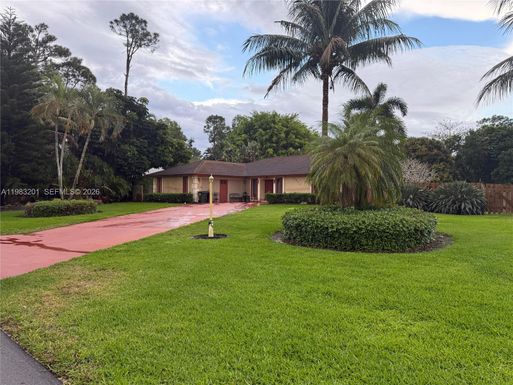 5940 Piney Ct, Green Acres FL 33463