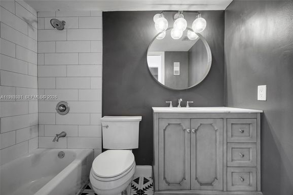 3100 W Rolling Hills Cir # 403, Davie FL 33328