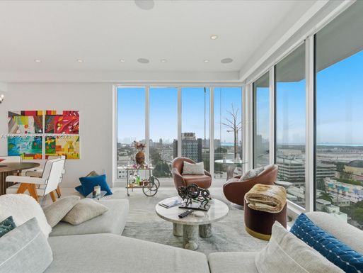 100 Lincoln Rd, Miami Beach FL 33139