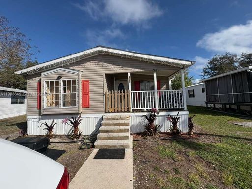 6555 Old Lake Wilson Rd #100, Davenport FL 33896