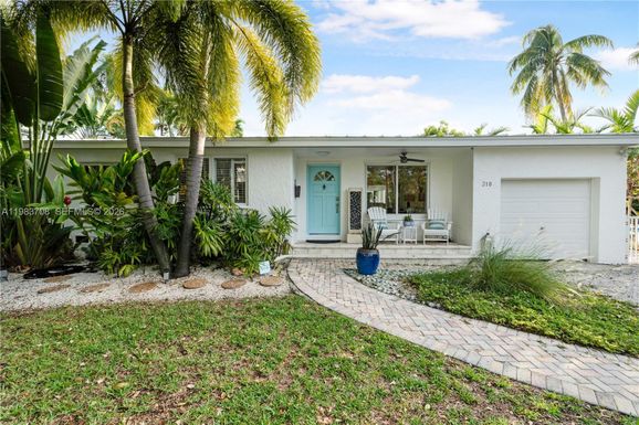 310 Greenwood Dr, Key Biscayne FL 33149