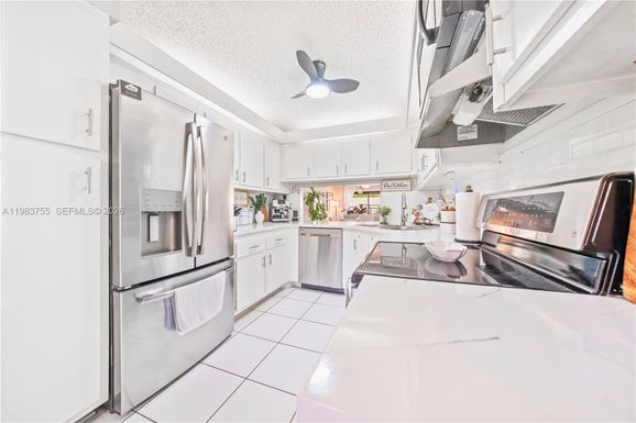 505 NW 214th St # 101, Miami Gardens FL 33169