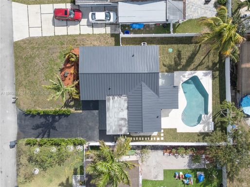 6610 Cody St, Hollywood FL 33024