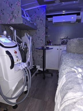 MOVIL SPA SW FOR SALE, Miami FL 33145