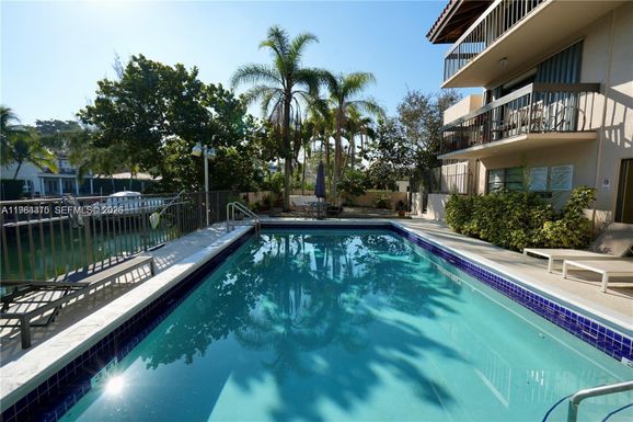 5201 Orduna Dr # 12, Coral Gables FL 33146