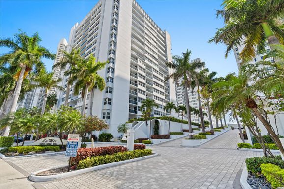 1890 S Ocean Dr # 1002, Hallandale Beach FL 33009