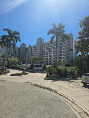 2880 NE 14th St Cswy # 311, Pompano Beach FL 33062