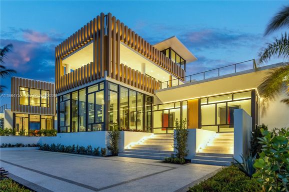 6315 S Flagler Dr, West Palm Beach FL 33405