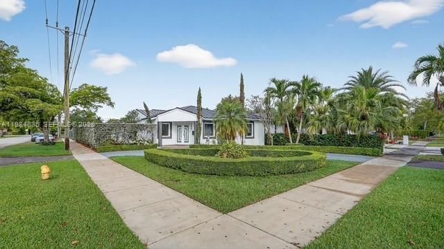 588 Mokena Dr, Miami Springs FL 33166