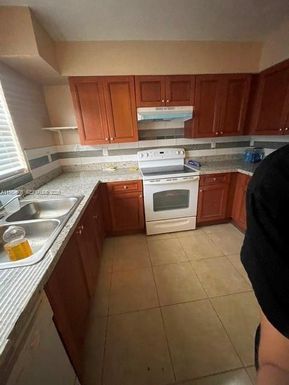 2726 NW 131st St # 2726, Opa-Locka FL 33054