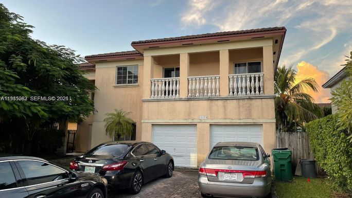15579 SW 10th Ln, Miami FL 33194