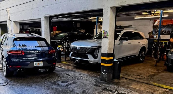 0000 Bay Rd, Miami Beach FL 33139