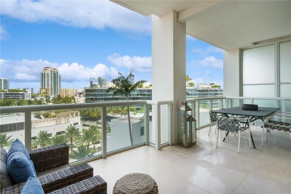 50 S Pointe Dr # 805, Miami Beach FL 33139
