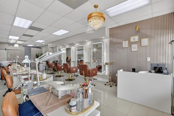 Full Service Beauty Salon on 8 Street, Miami FL 33184