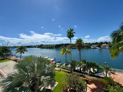 5600 Collins Ave # 5L, Miami Beach FL 33140