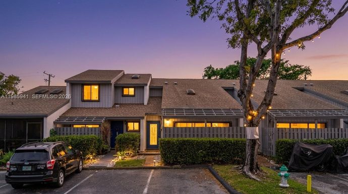 1634 N 15th Ter, Hollywood FL 33020