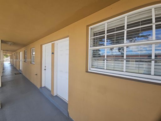 5500 SW 77th Ct # 204, Miami FL 33155