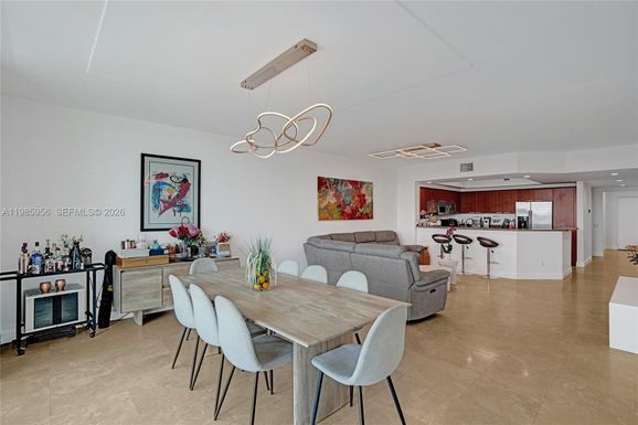 14951 Royal Oaks Ln # 803, North Miami FL 33181