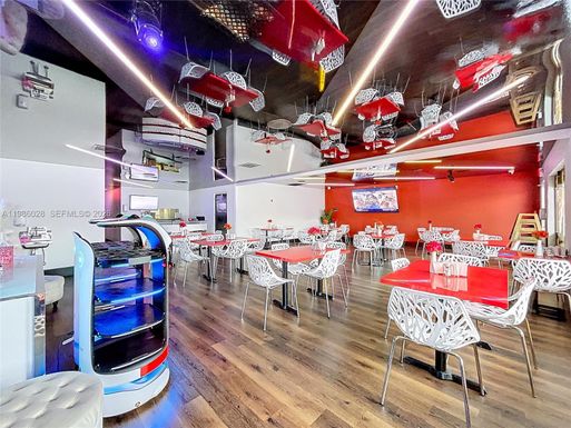 Fully Equipped Restaurant For Sale in Tampa, Other City - In The State Of Florida FL 33614