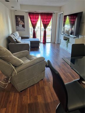 4717 NW 7th St # 10, Miami FL 33126