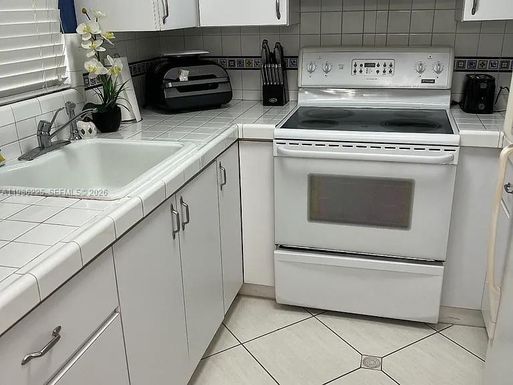 6620 W 2nd Ct # 407, Hialeah FL 33012