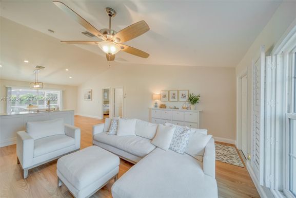 2847 SW 26th Pl, Cape Coral FL 33914