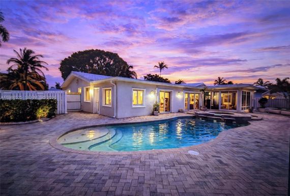 2070 NE 65th St, Fort Lauderdale FL 33308