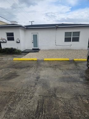 1975 NW 24th Ct, Miami FL 33125