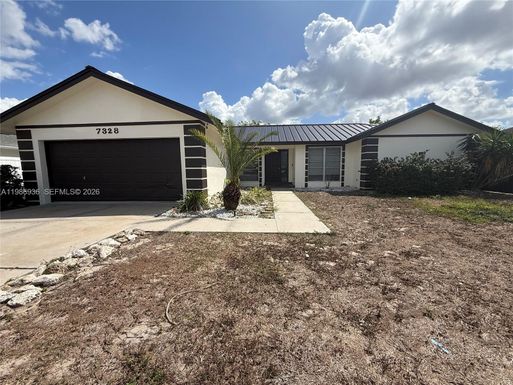7328 Pebble beach rd, Fort Myers FL 33967