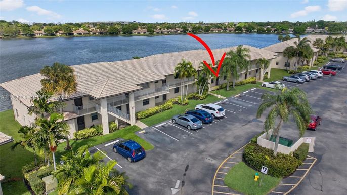 5520 Lakeside Dr # 105, Margate FL 33063