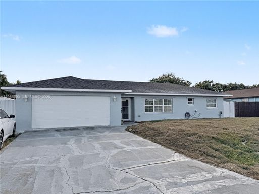 7658 LAUREL VALLEY RD # 1, Fort Myers FL 33967