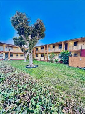 4050 NW 135th St # 1, Opa-Locka FL 33054