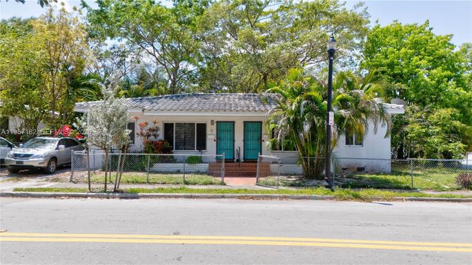 2 NE 45th St, Miami FL 33137