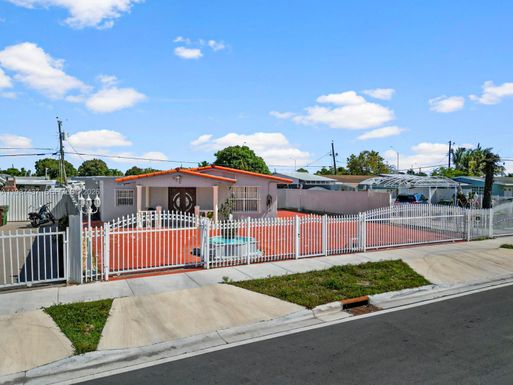 871 SE 5th Pl, Hialeah FL 33010