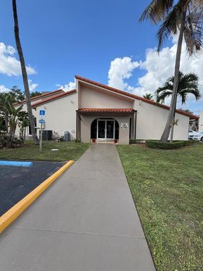 6045 NW 186th St # 115, Hialeah FL 33015