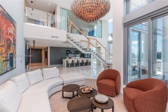 851 NE 1st Ave # 4611, Miami FL 33132