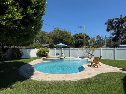 1411 Harding St, Hollywood FL 33020