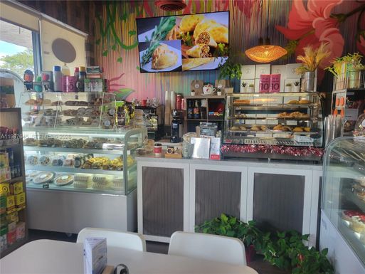 2568 NE MIAMI GARDENS, Aventura FL 33180