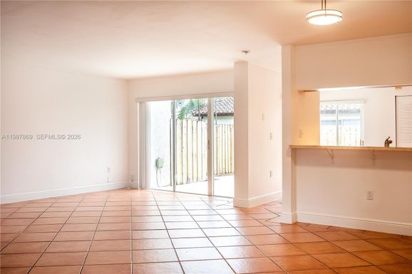 7523 SW 109th Ave, Miami FL 33173