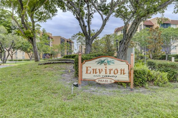 3821 Environ Blvd # 202, Lauderhill FL 33319