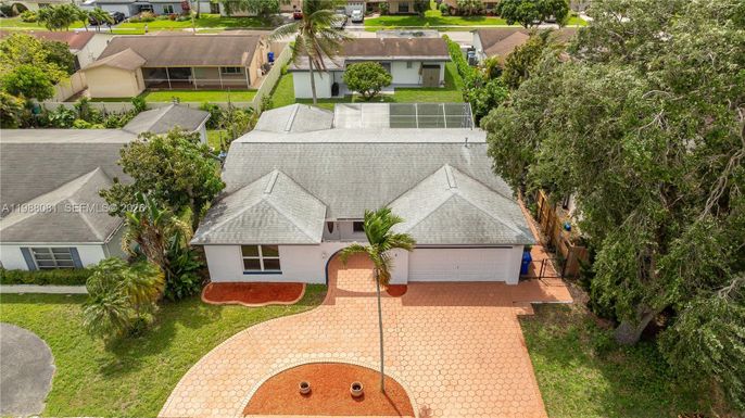 8970 Johnson St, Pembroke Pines FL 33024