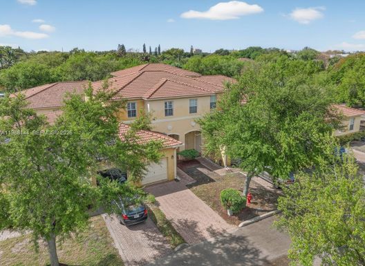 661 NW 21st Ave, Pompano Beach FL 33069