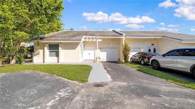 10575 La Placida Dr # 10575, Coral Springs FL 33065