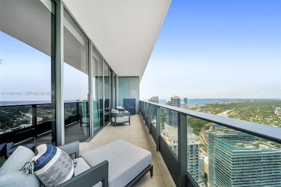 1000 Brickell Plz, Miami FL 33131