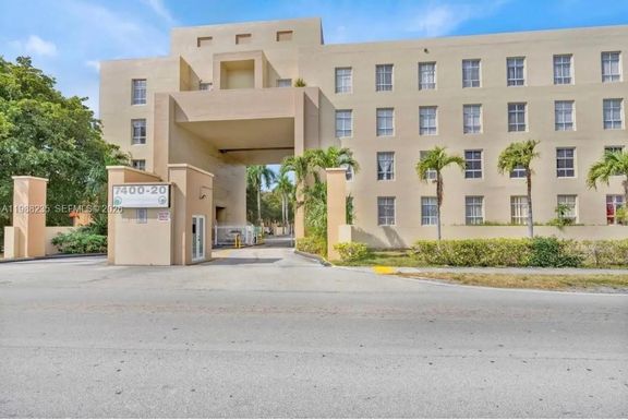 7420 W 20th Ave # 243, Hialeah FL 33016