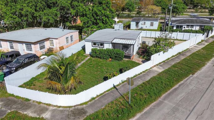 2001 Rutland St, Opa-Locka FL 33054