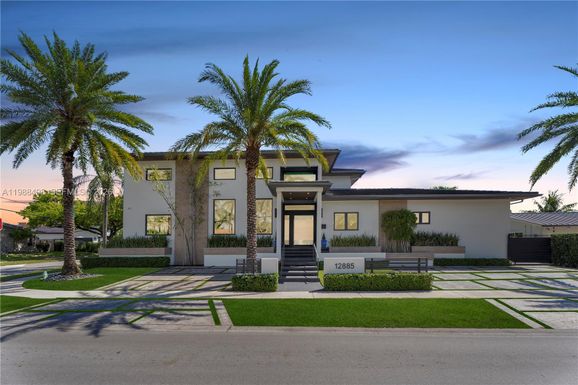 12885 N Bayshore Dr, North Miami FL 33181